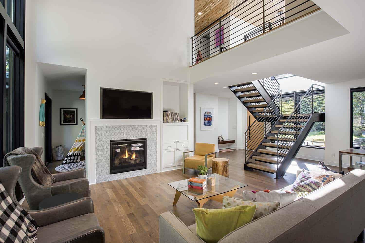 residence-modern-farmhouse-living-room