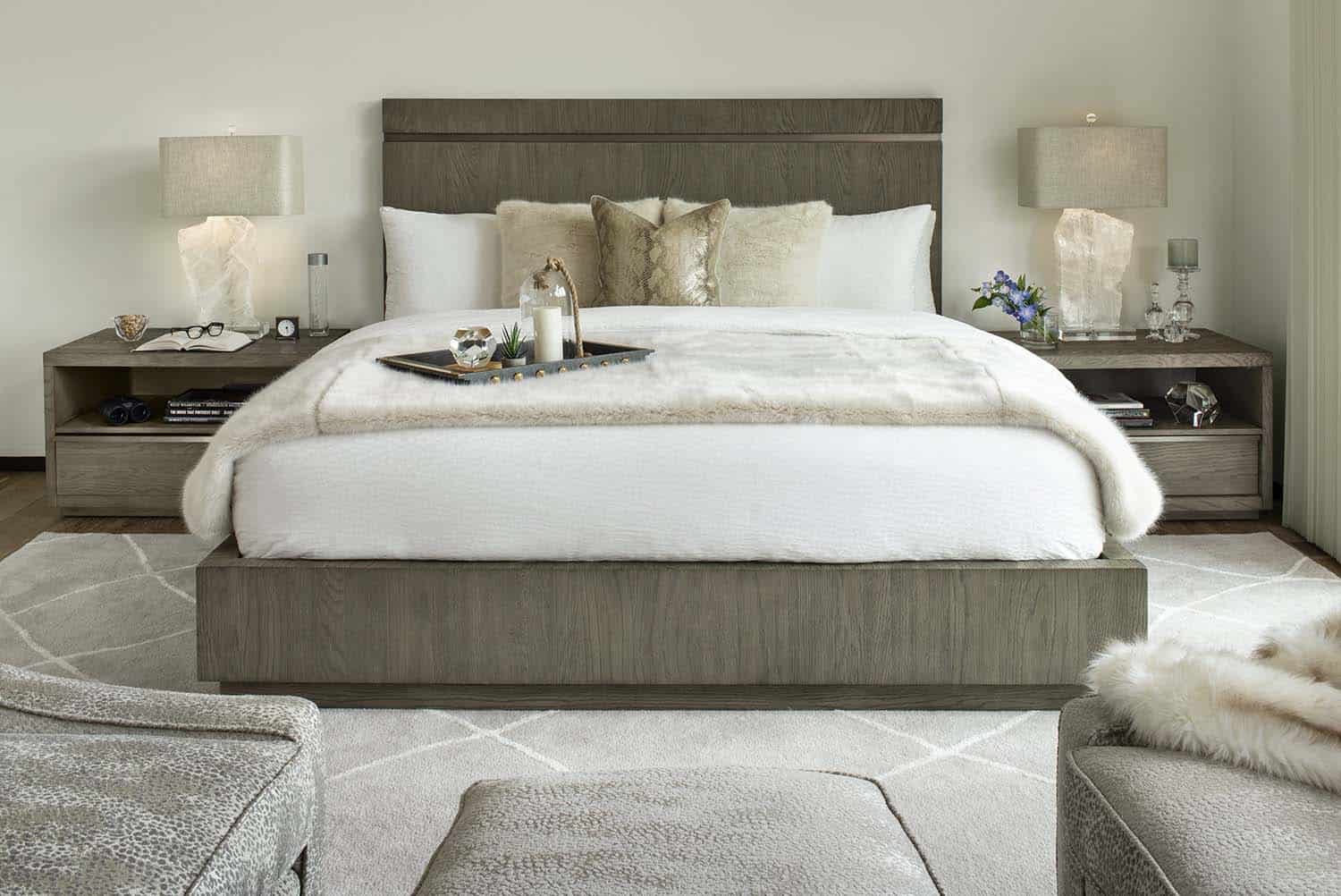 mountain-modern-home-bedroom