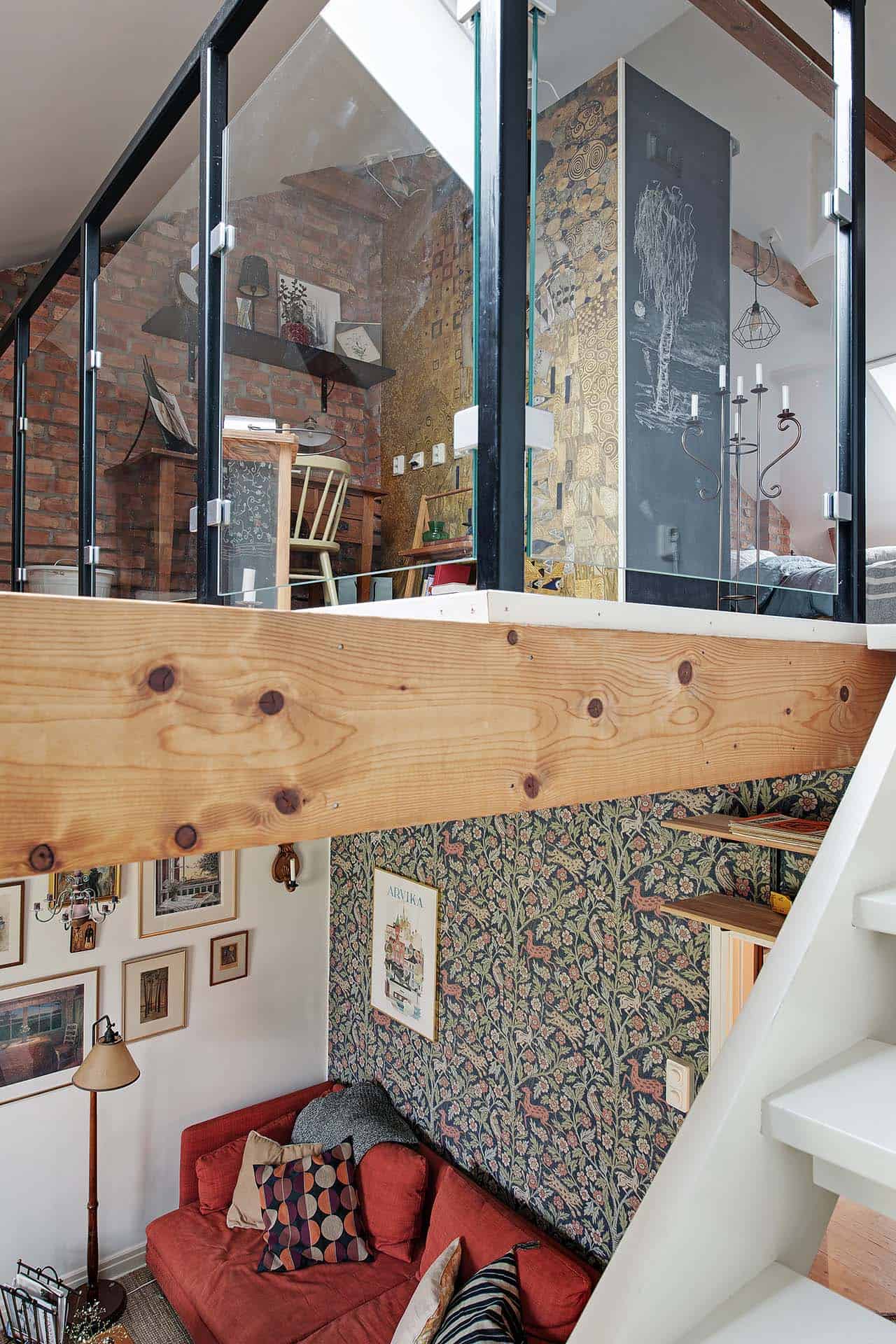 small-apartment-interior-scandinavian-living-room