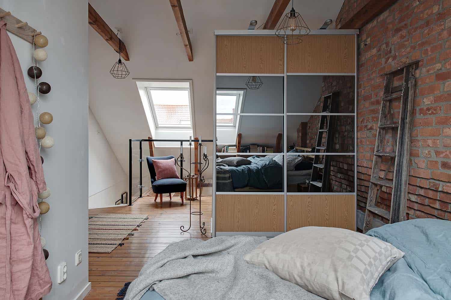 small-apartment-interior-scandinavian-bedroom