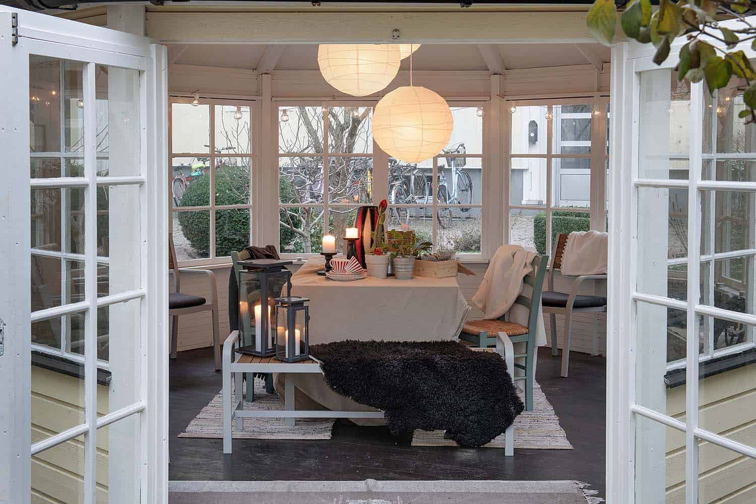 scandinavian-apartment-building-landscape-gazebo-interior