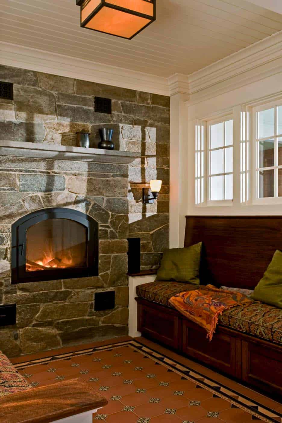 fireplace-reading-nook-living-room