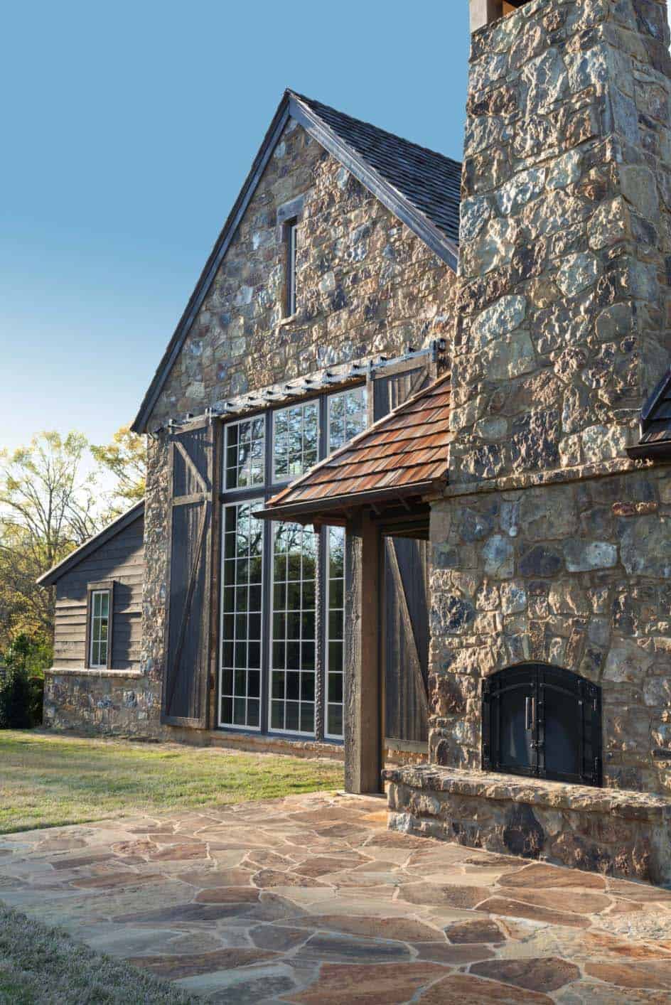 party-barn-farmhouse-exterior