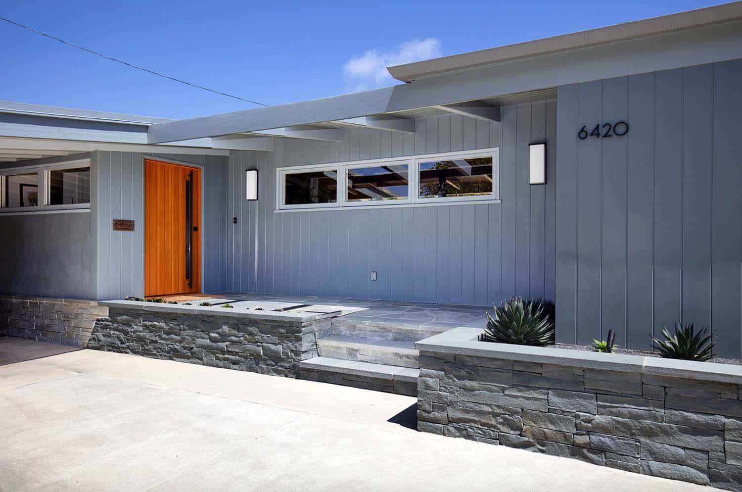 midcentury-modern-home-exterior