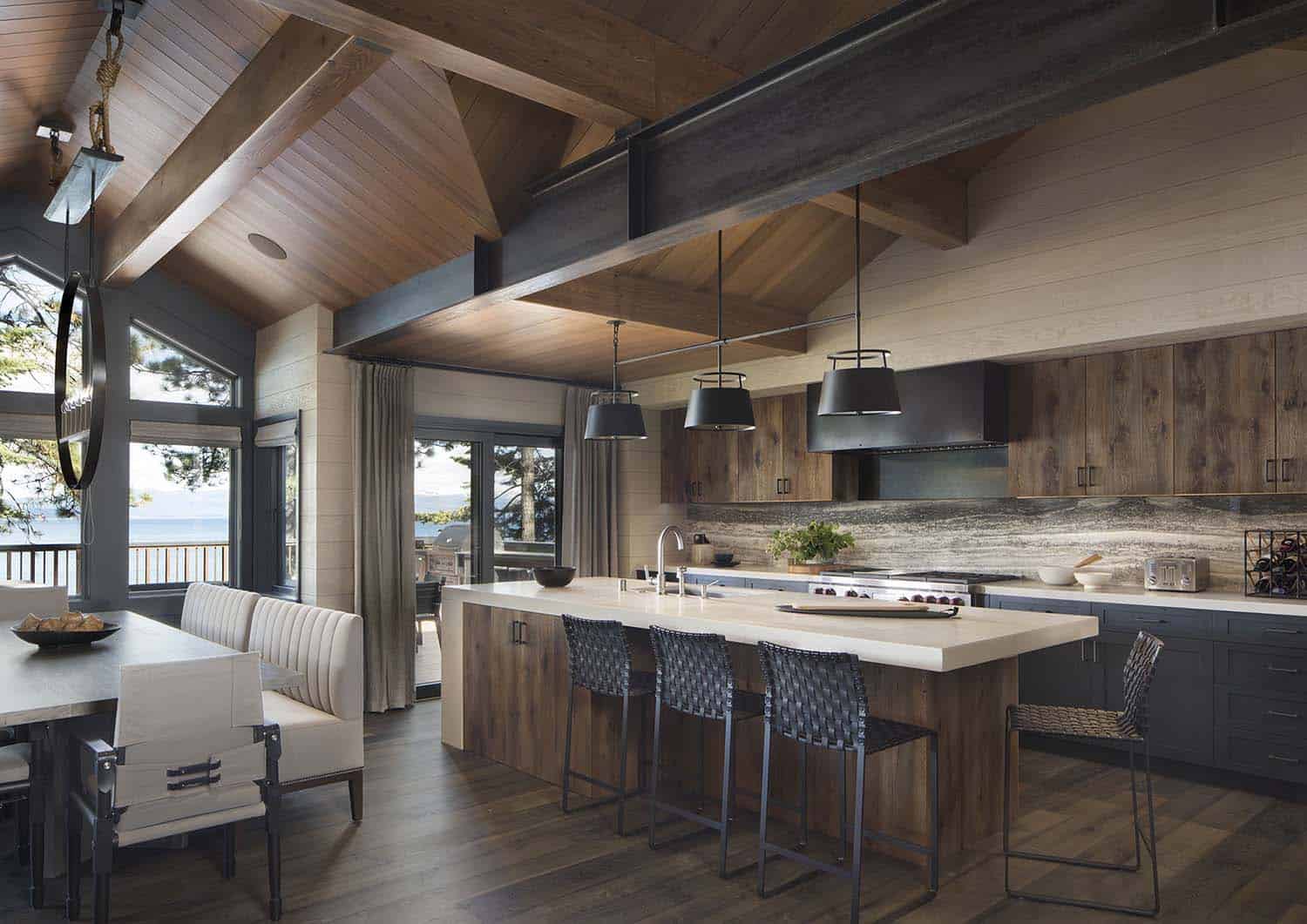 rustic-lake-house-kitchen