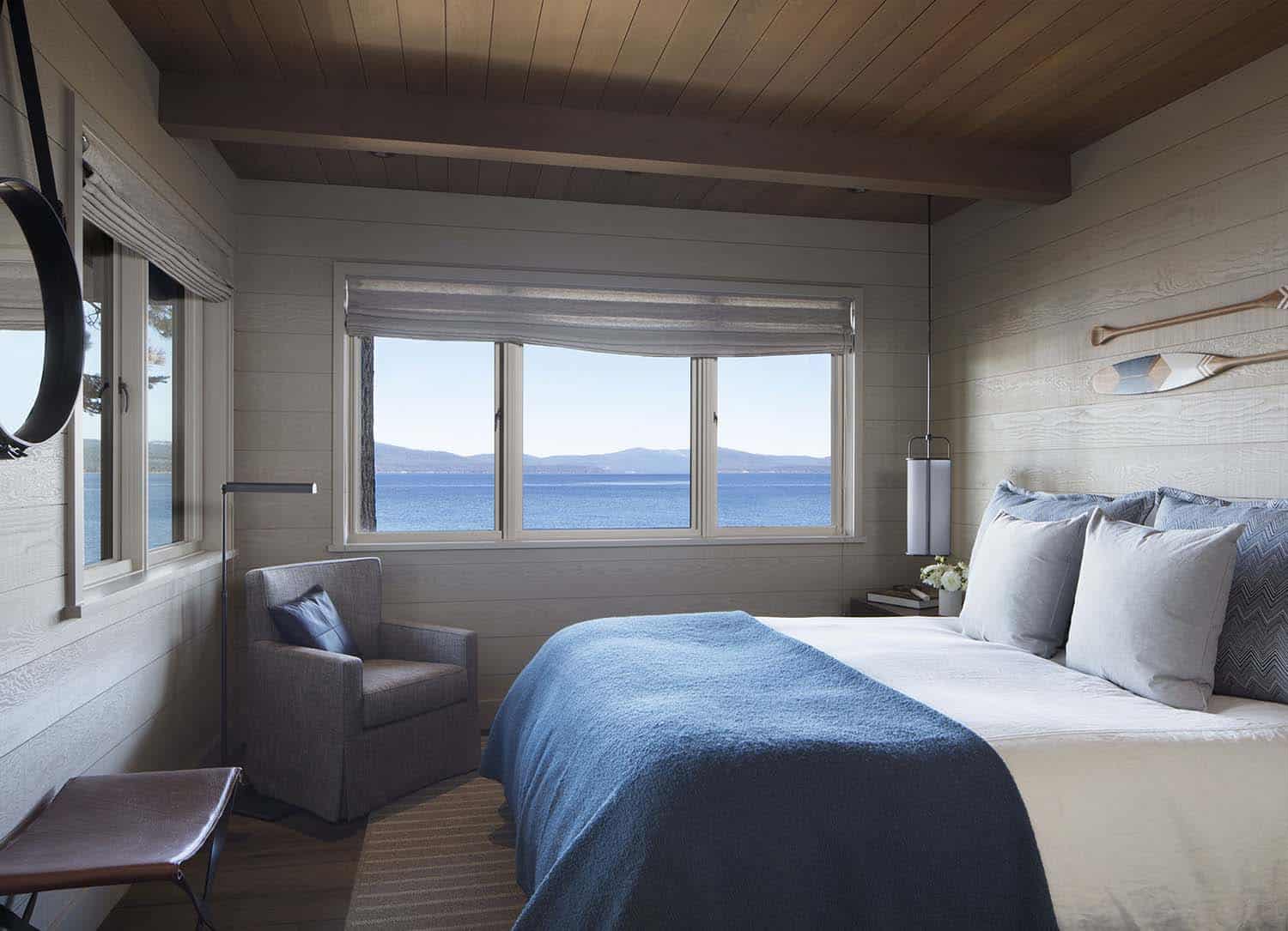 rustic-lake-house-bedroom