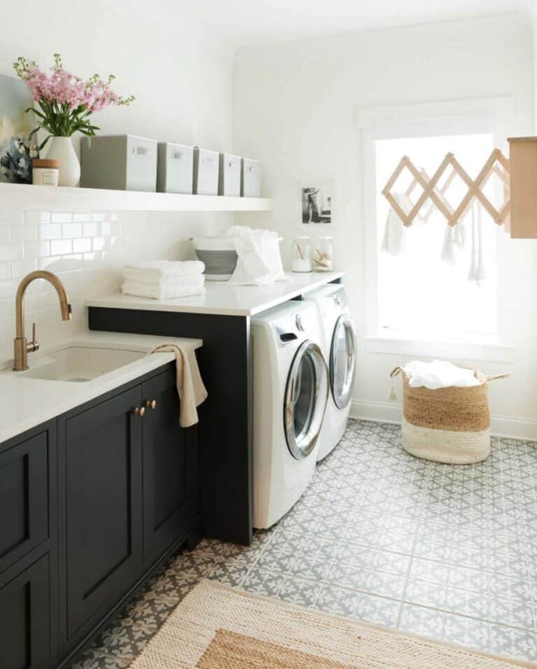 45 Functional And Stylish Laundry Room Design Ideas To Inspire