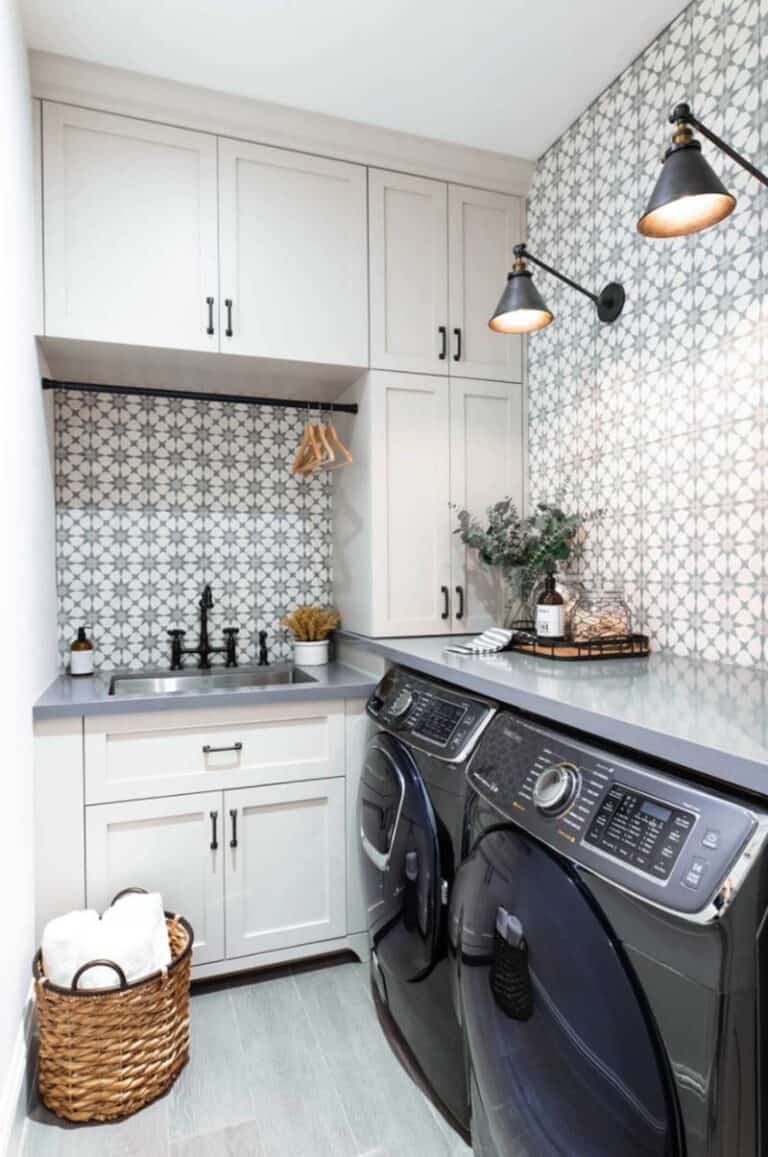 45 Functional And Stylish Laundry Room Design Ideas To Inspire