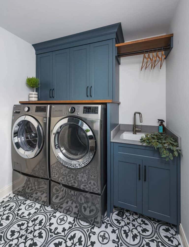 45 Functional And Stylish Laundry Room Design Ideas To Inspire