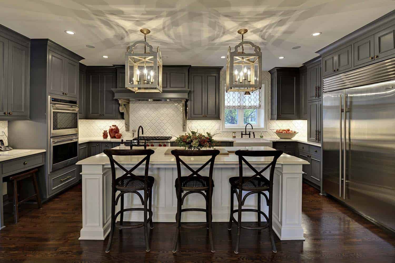 transitional-style-kitchen