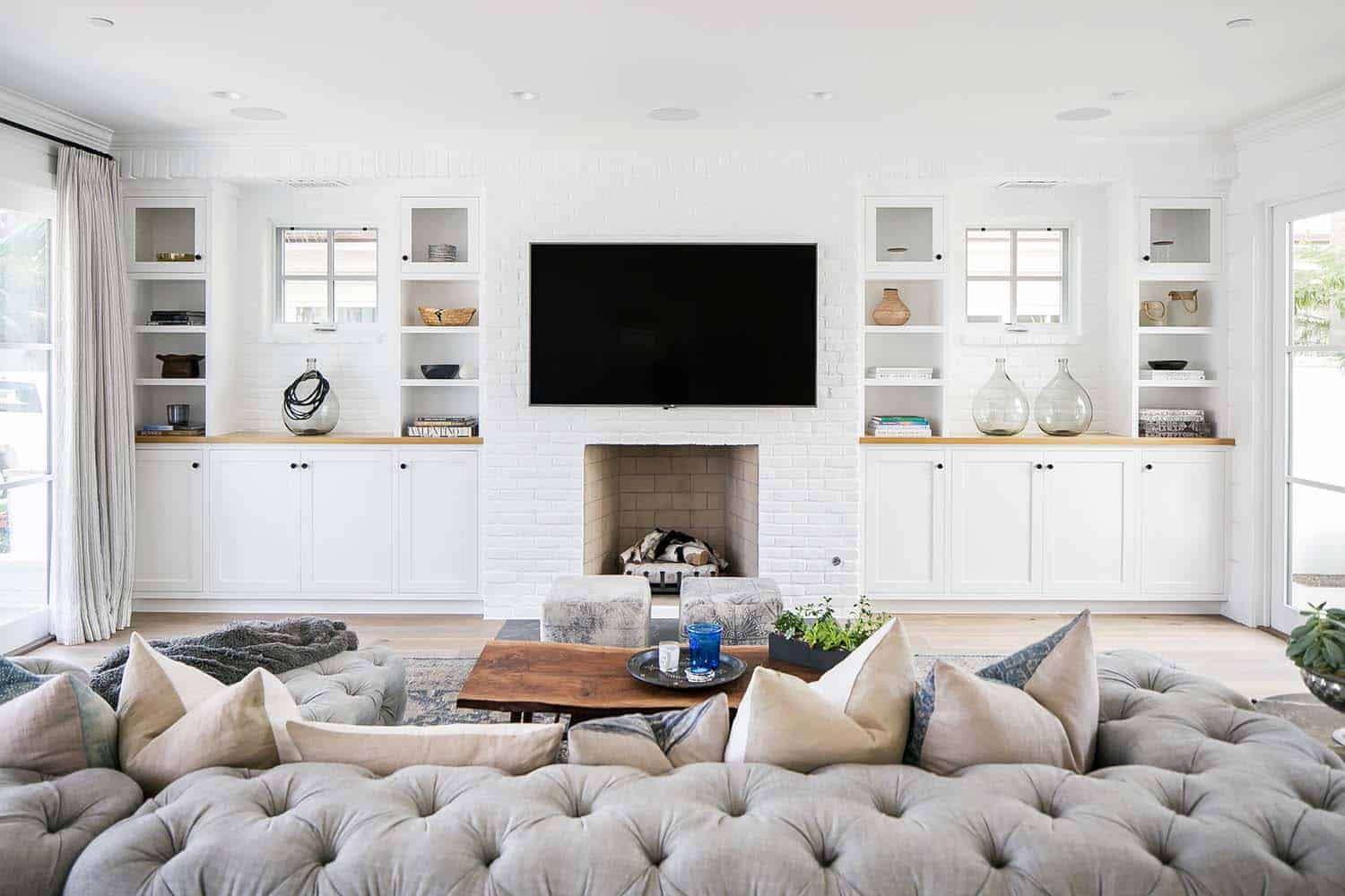 beach-style-living-room