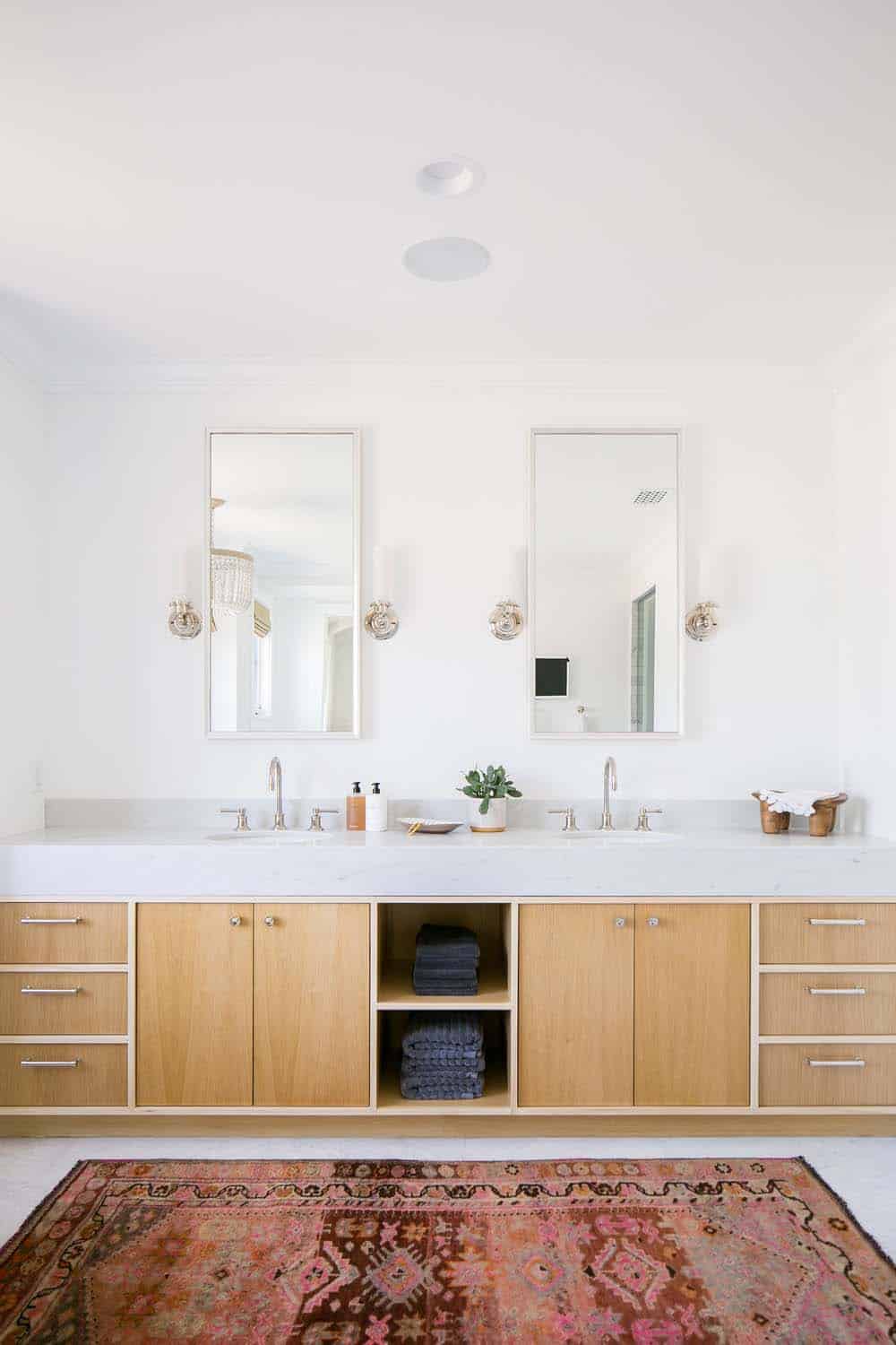 beach-style-bathroom