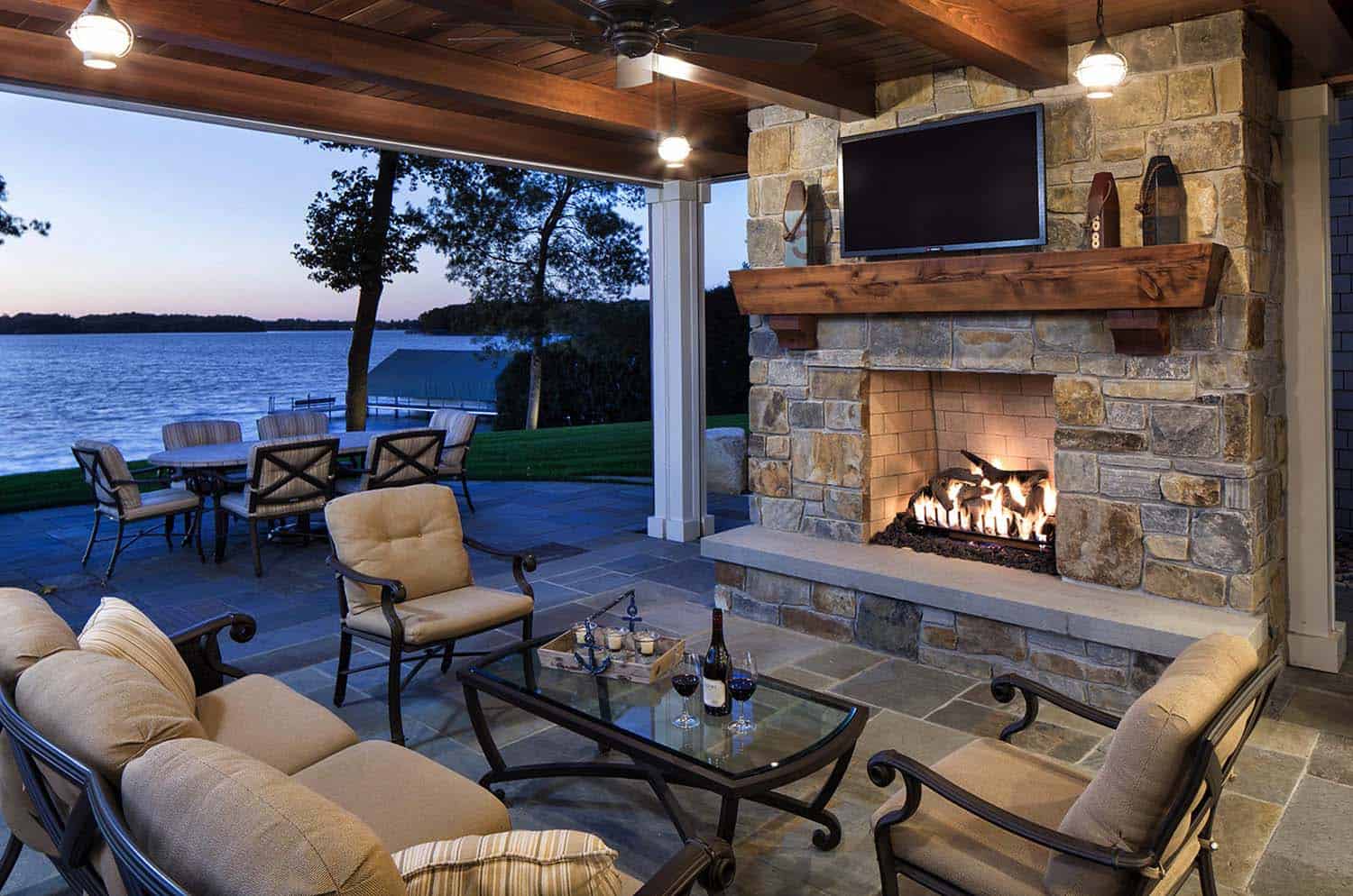 covered-outdoor-living-space-fireplace