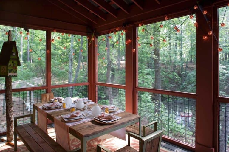 30+ Fabulous Screened-In Porch Ideas Boasting Woodsy Views