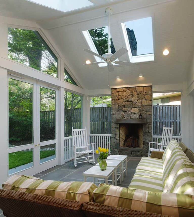 30+ Fabulous Screened-In Porch Ideas Boasting Woodsy Views