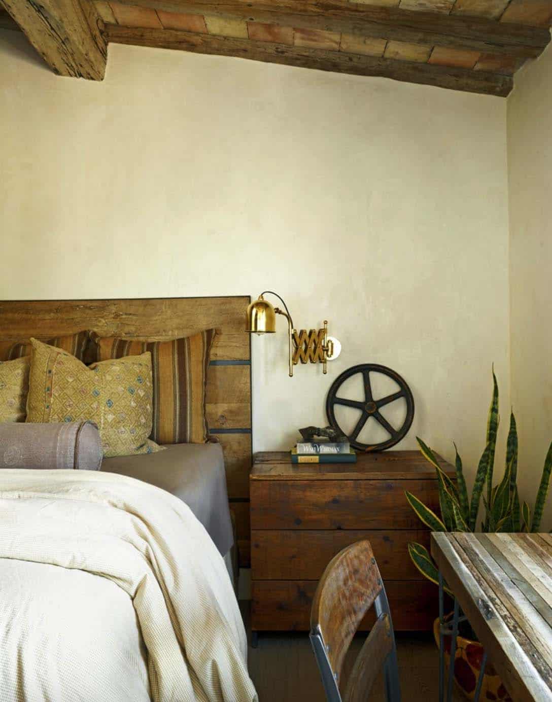 mediterranean-bedroom