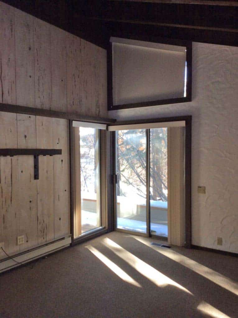 midcentury-modern-bedroom-before-remodel