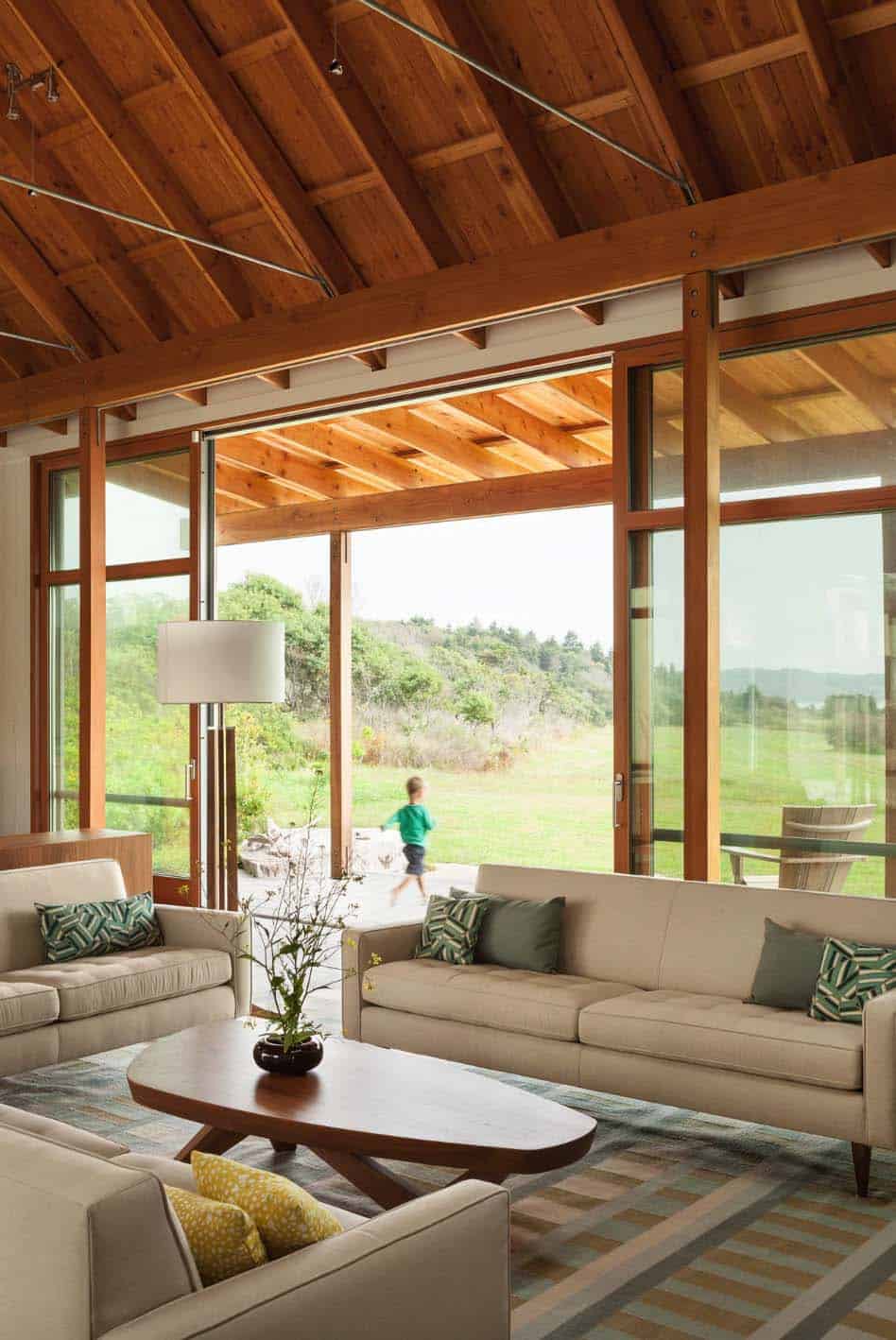 modernized-farmhouse-coastal-retreat-living-room