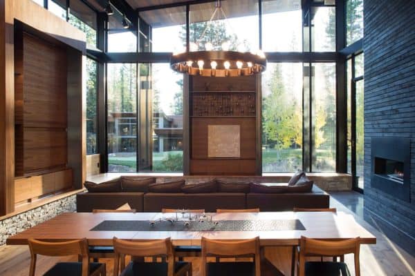 featured posts image for Prefabricated mountain modern home offers an idyllic forest retreat in Truckee