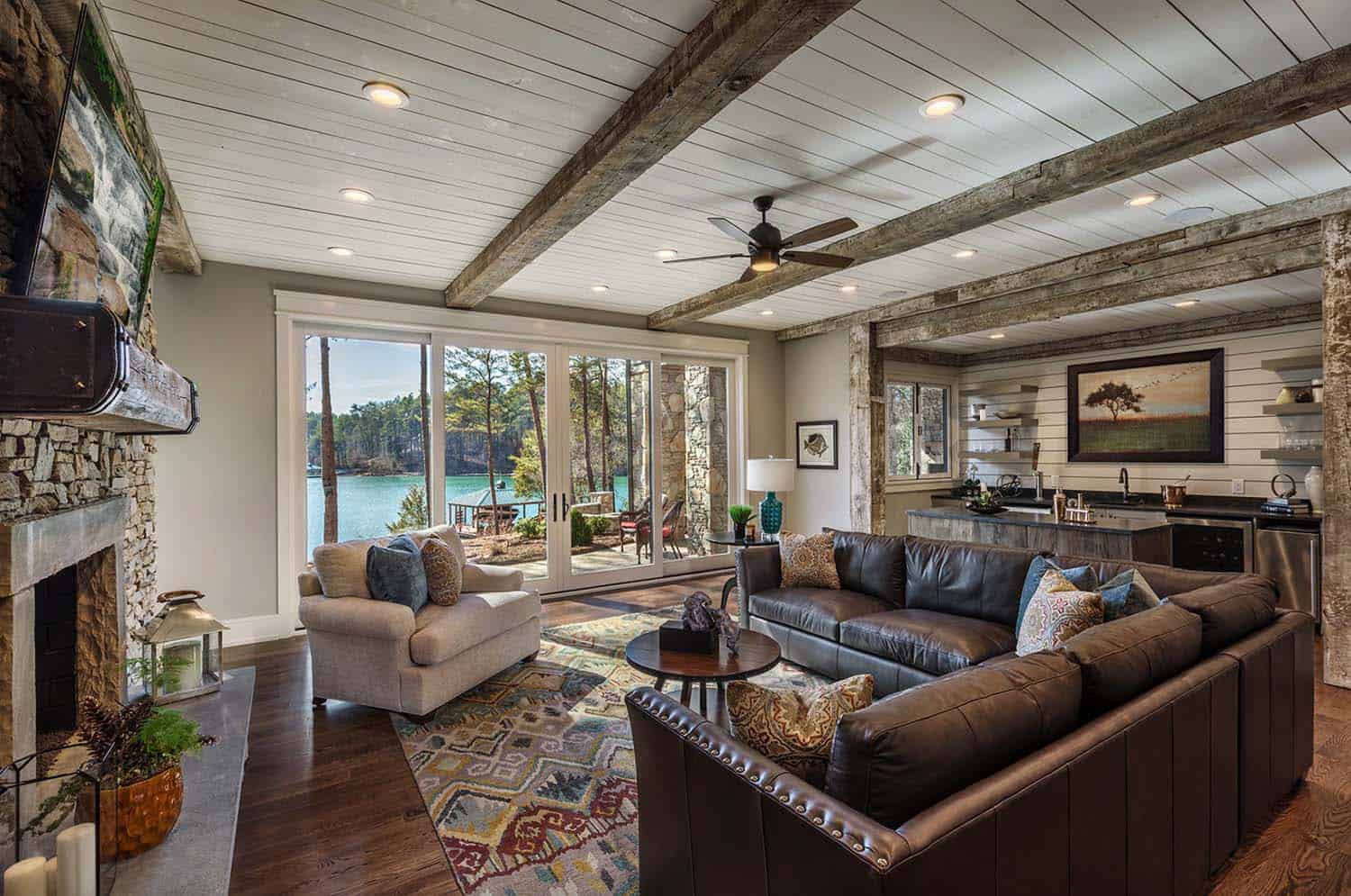 rustic-recreation-room