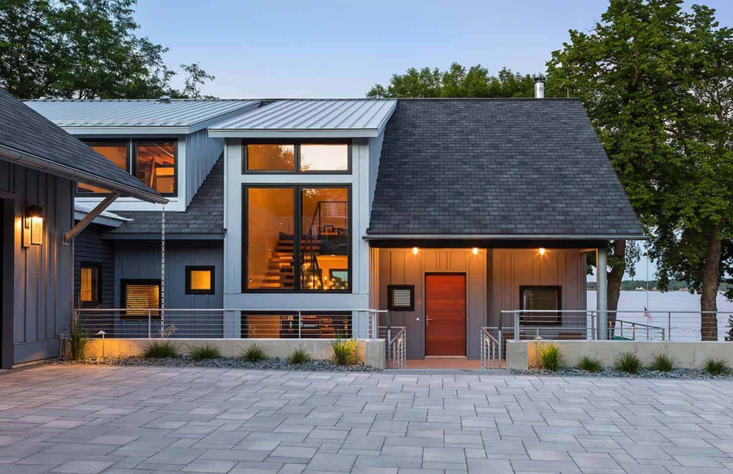 contemporary-lake-minnetonka-home-exterior