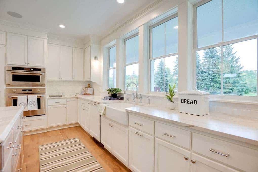 farmhouse-style-kitchen