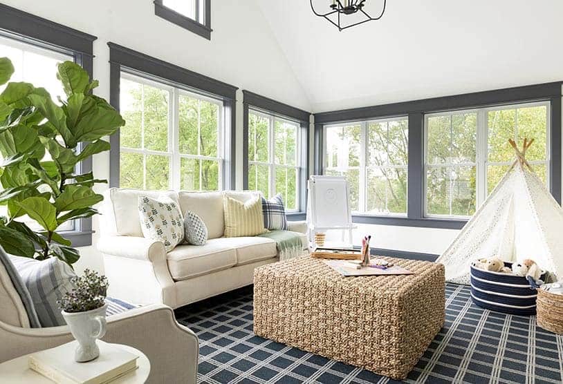 farmhouse-style-family-room