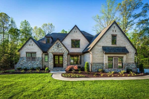 featured posts image for Mountain living with emphasis on entertaining: Asheville model home