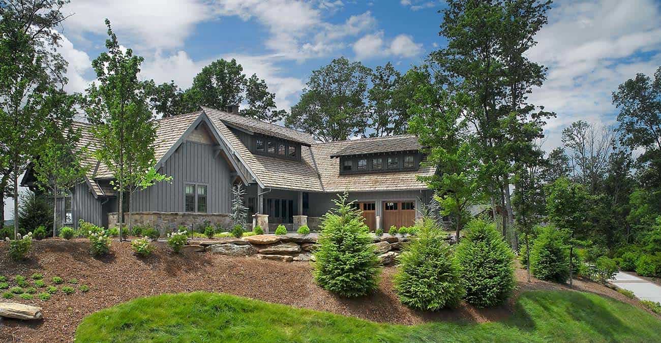 mountain-rustic-home-exterior