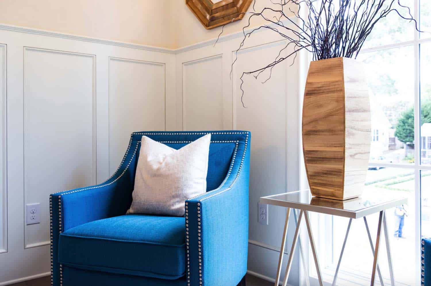 detail-shot-eclectic-living-room