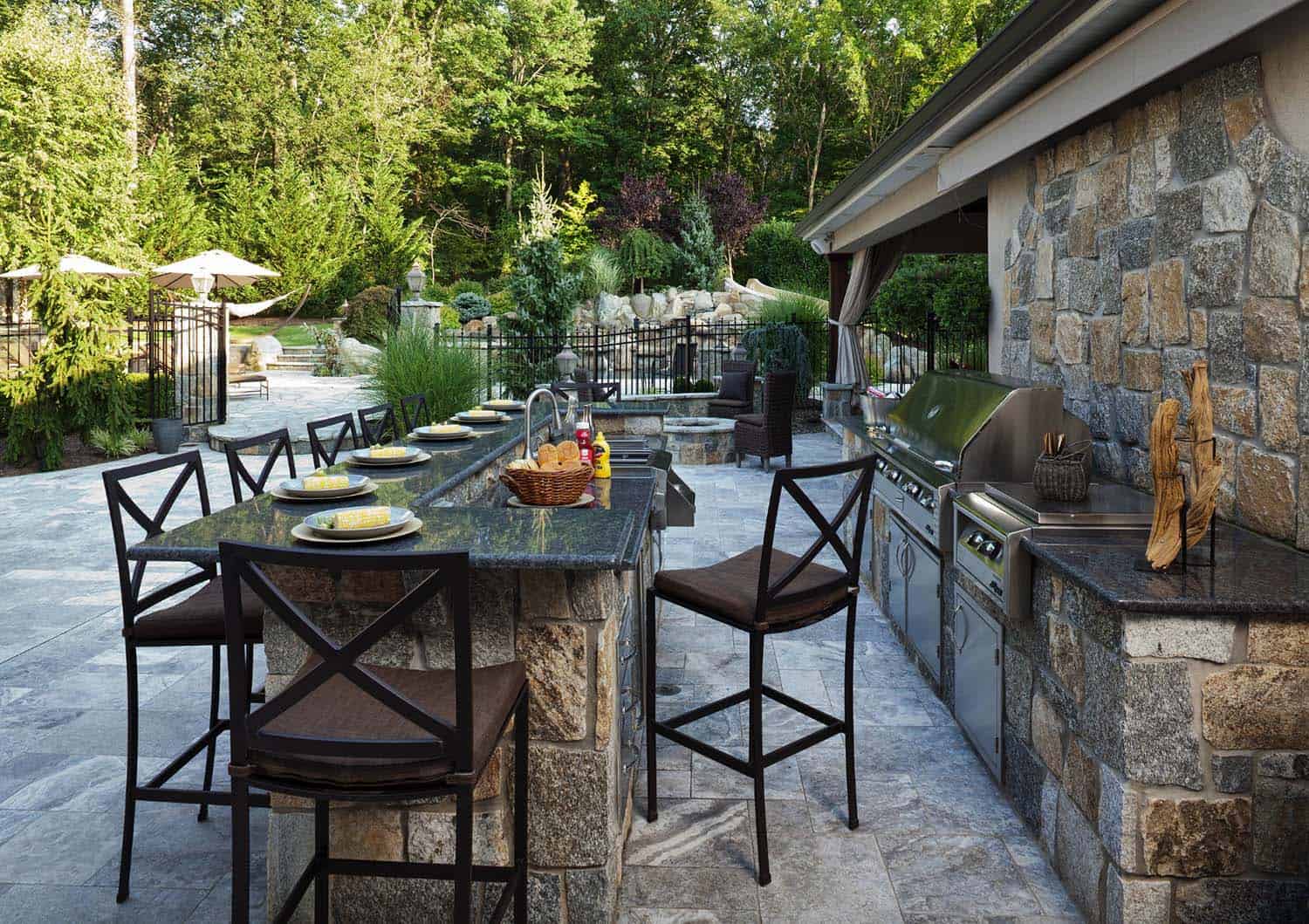 outdoor-kitchen-dining-design