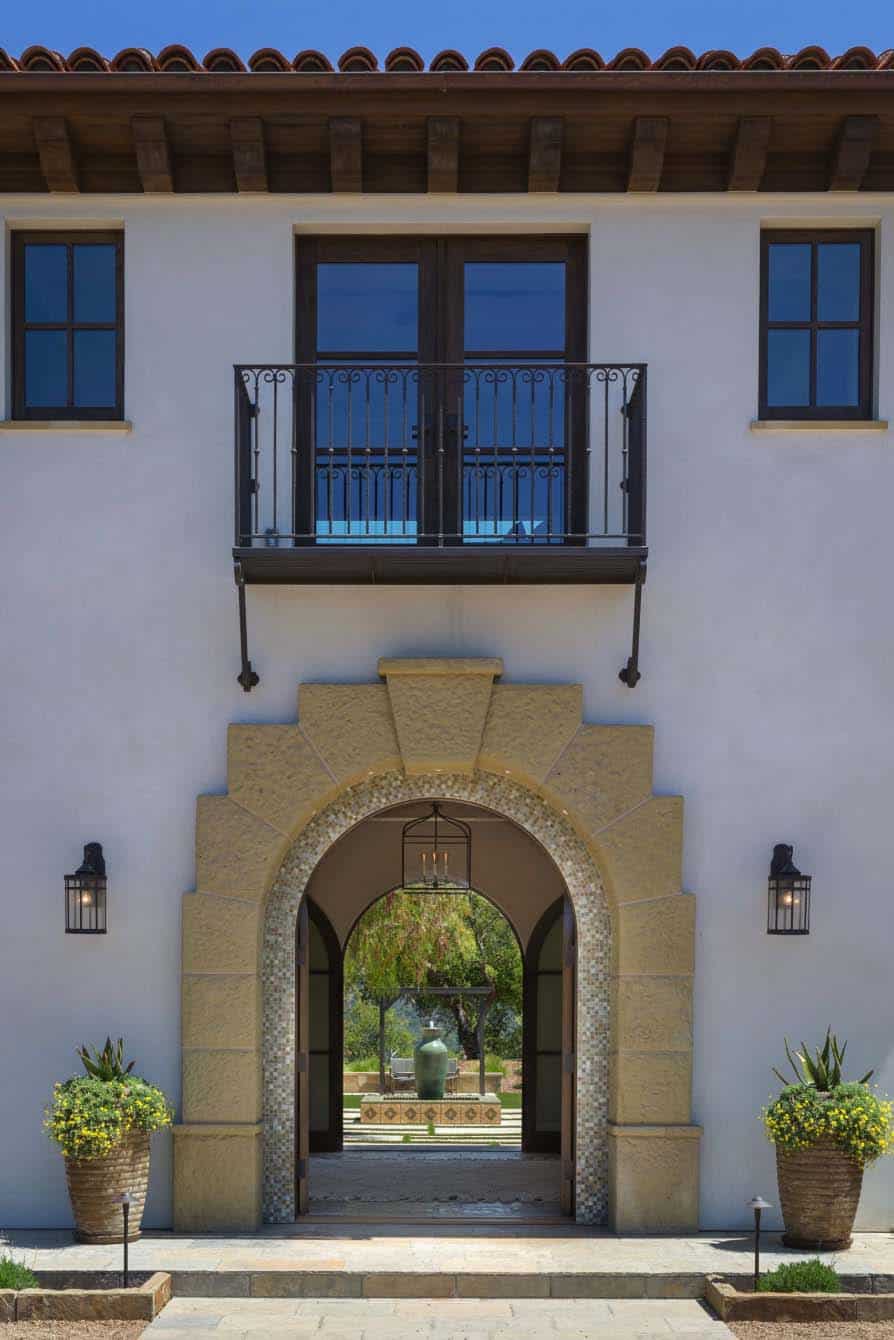 hacienda-style-home-entry