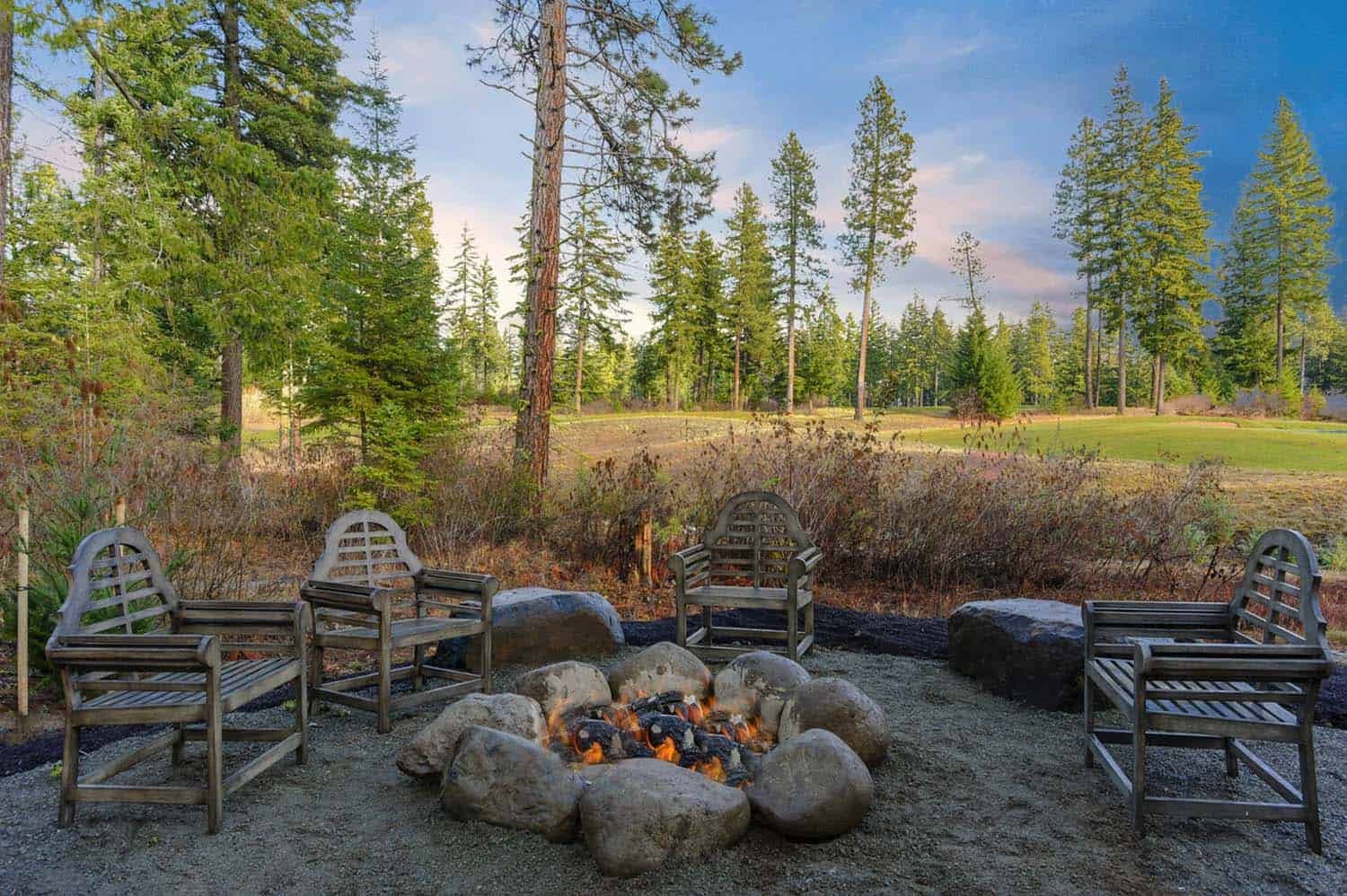 backyard-fire-pit