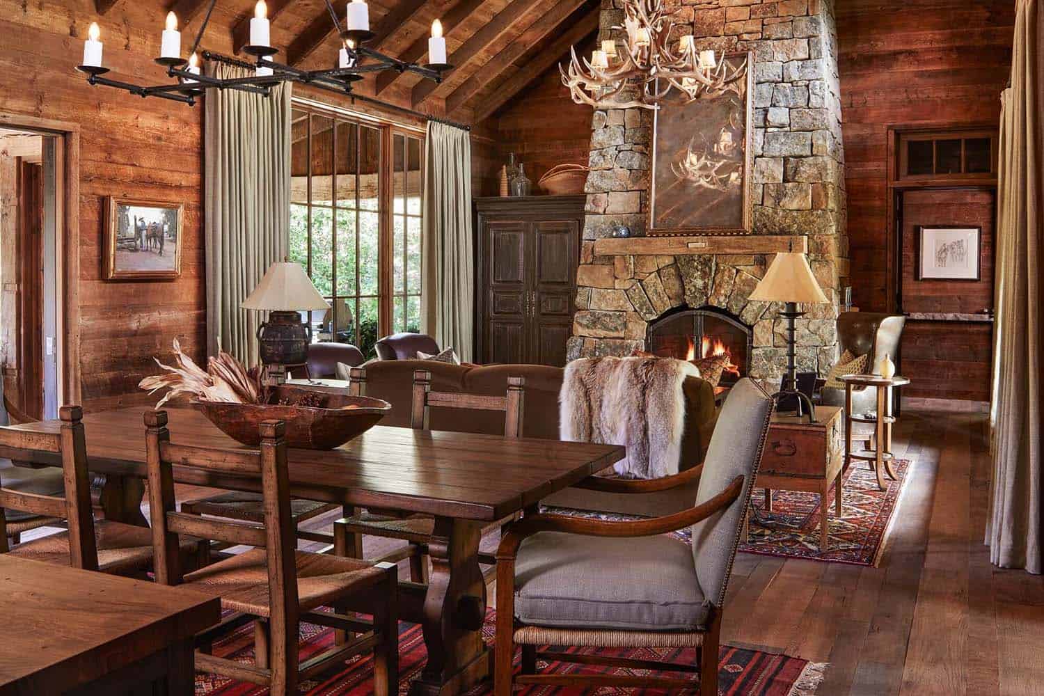 rustic-ranch-dining-room