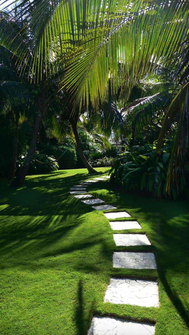 garden-stone-pathway