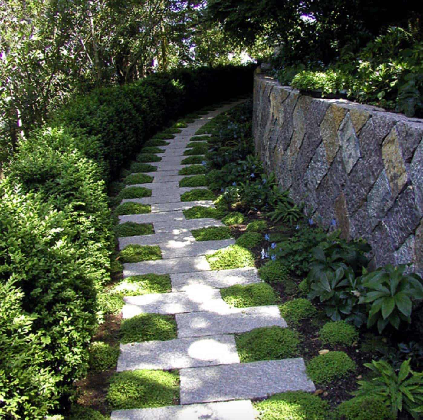 garden-stone-pathway