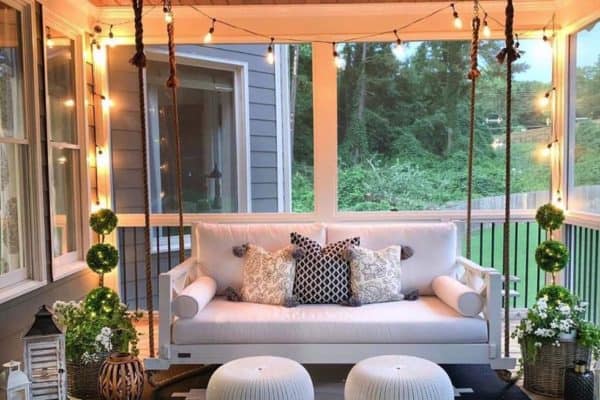 featured posts image for 30 Gorgeous And Inviting Farmhouse Style Porch Decorating Ideas