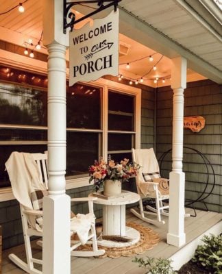 30 Gorgeous And Inviting Farmhouse Style Porch Decorating Ideas