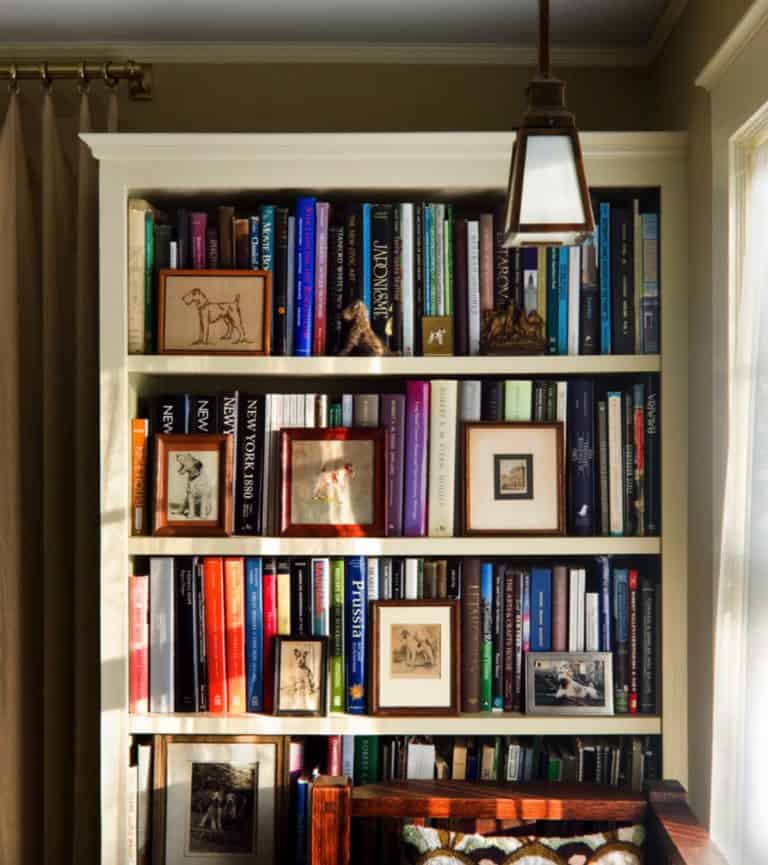 Stunning renovation of an American Foursquare house in New York