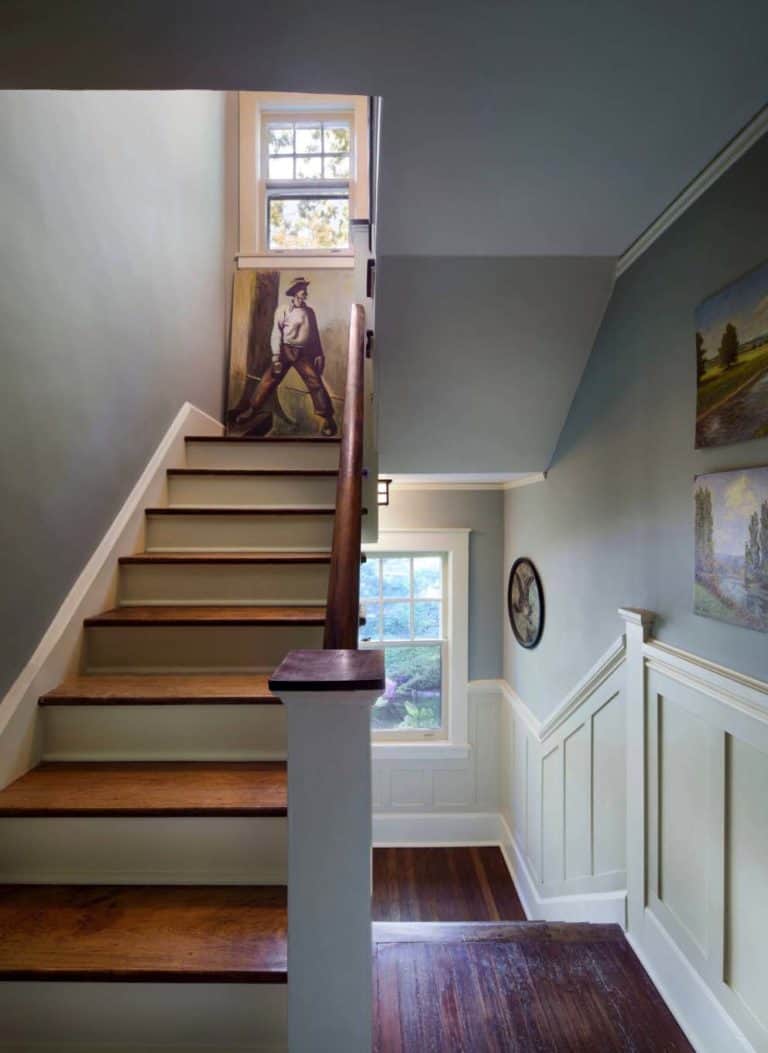 Stunning renovation of an American Foursquare house in New York
