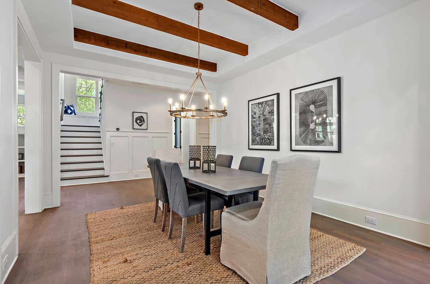 farmhouse-dining-room