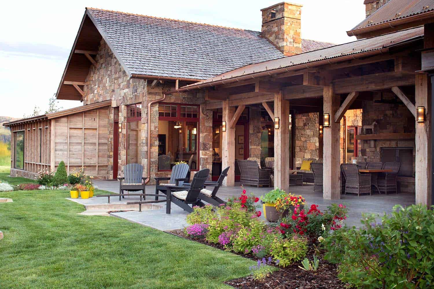 rustic-ranch-house-exterior