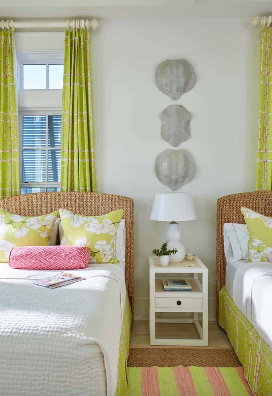 beach-beach-style-bedroom