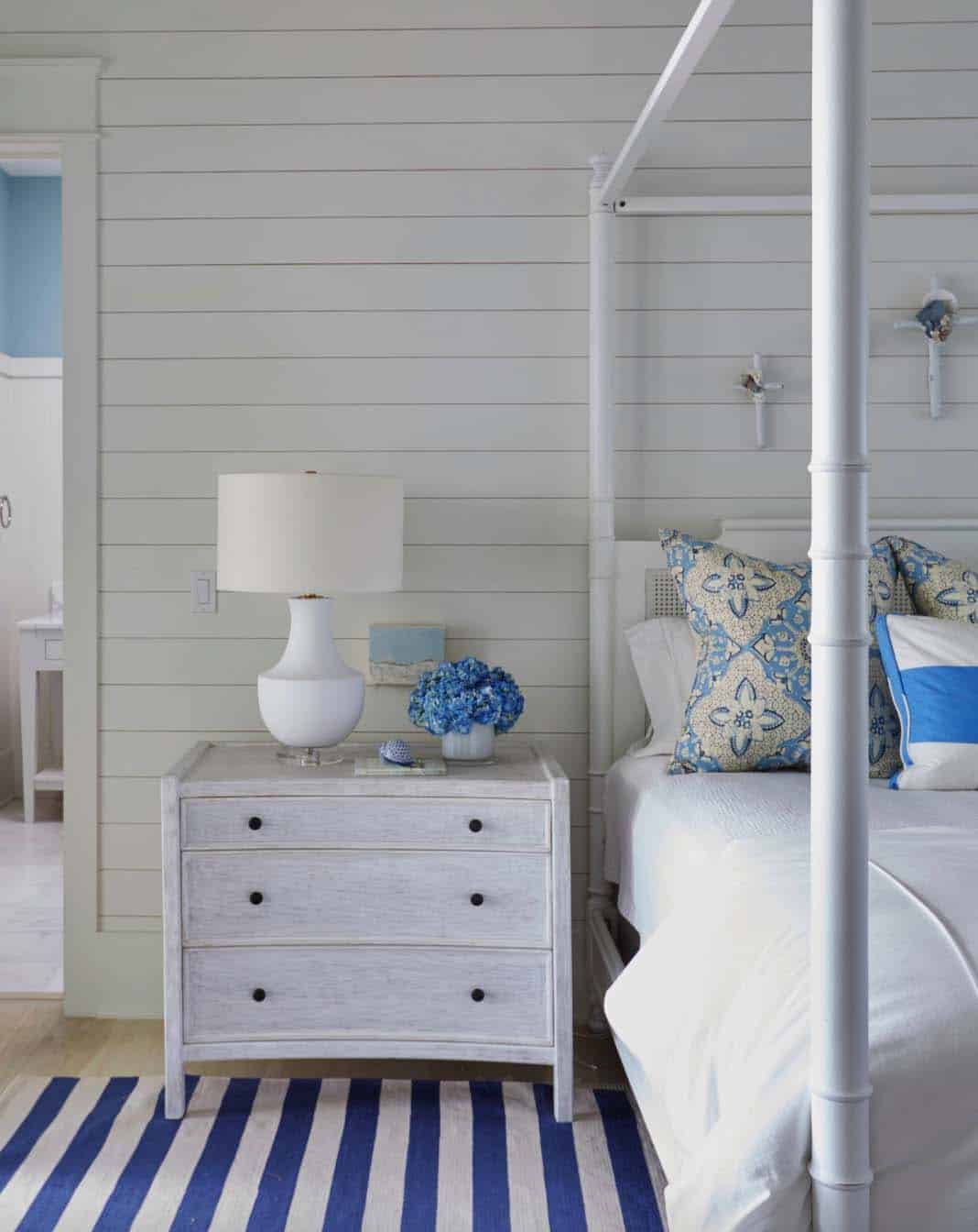 beach-beach-style-bedroom