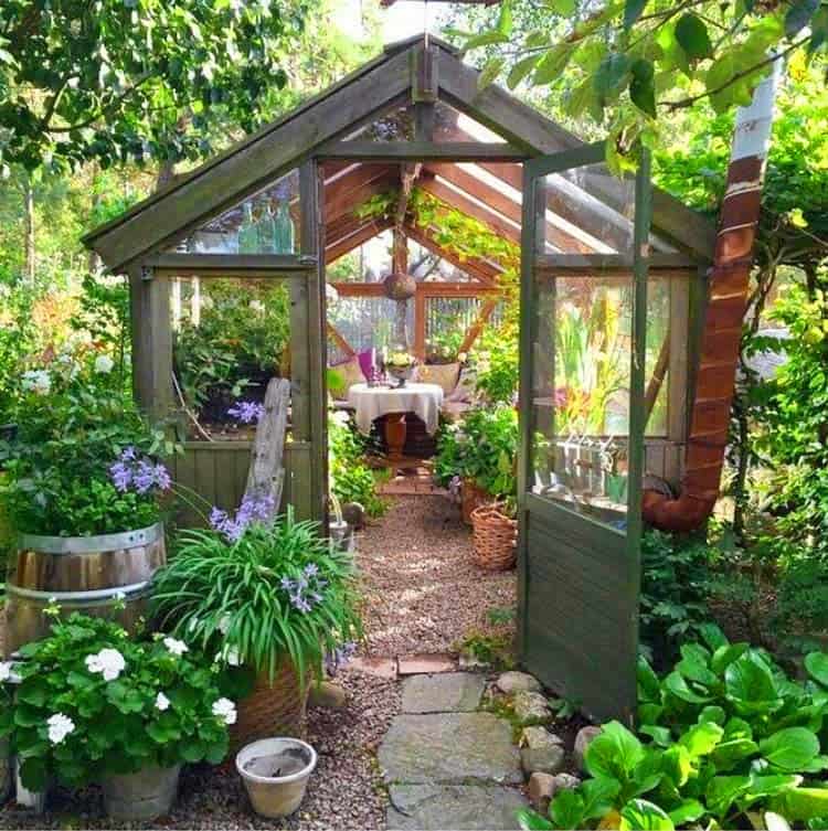 charming-garden-potting-shed