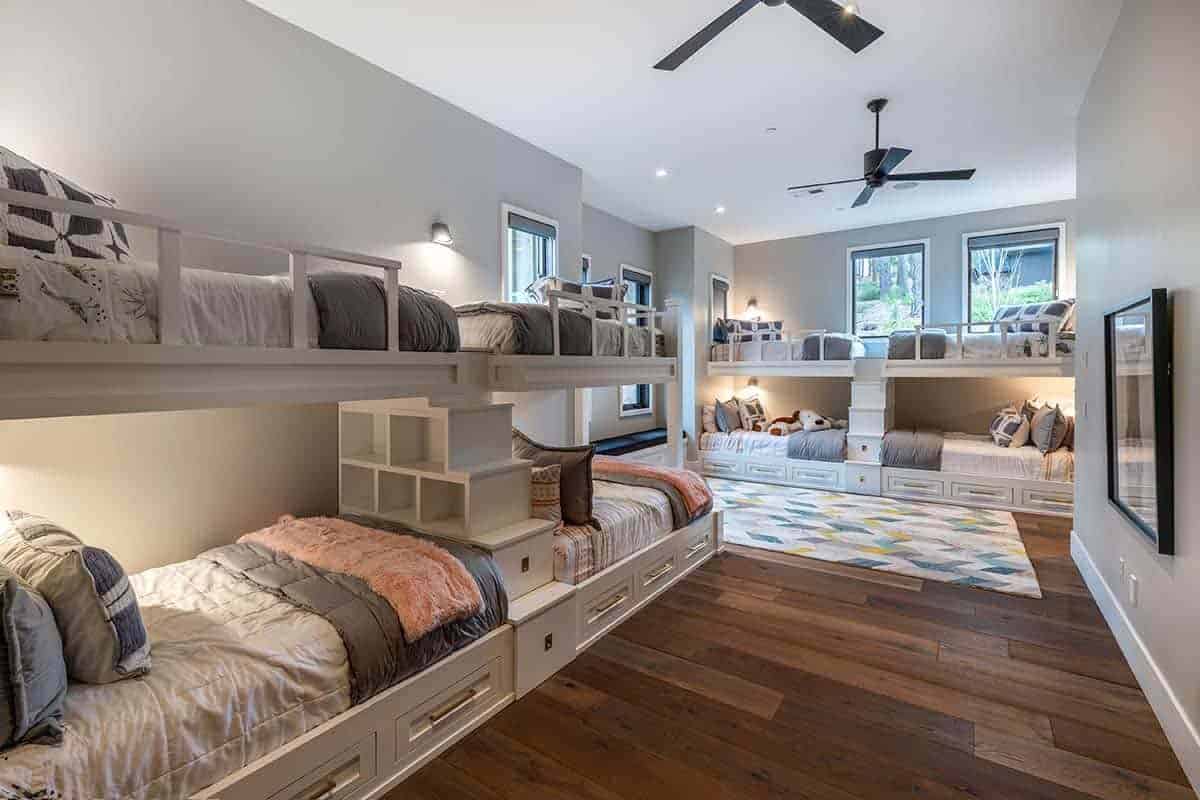 contemporary-kids-bunk-bedroom