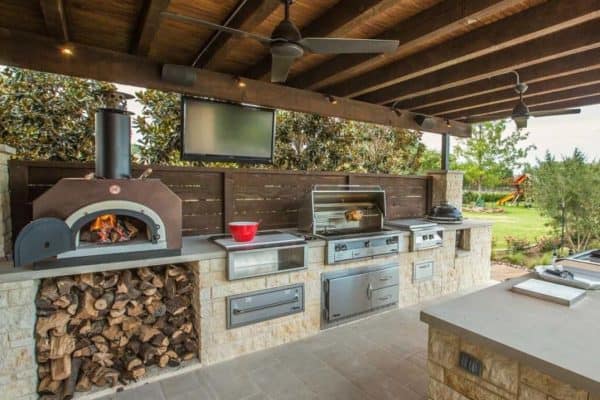 featured posts image for 15+ Farmhouse Style Outdoor Kitchens That Will Blow Your Mind