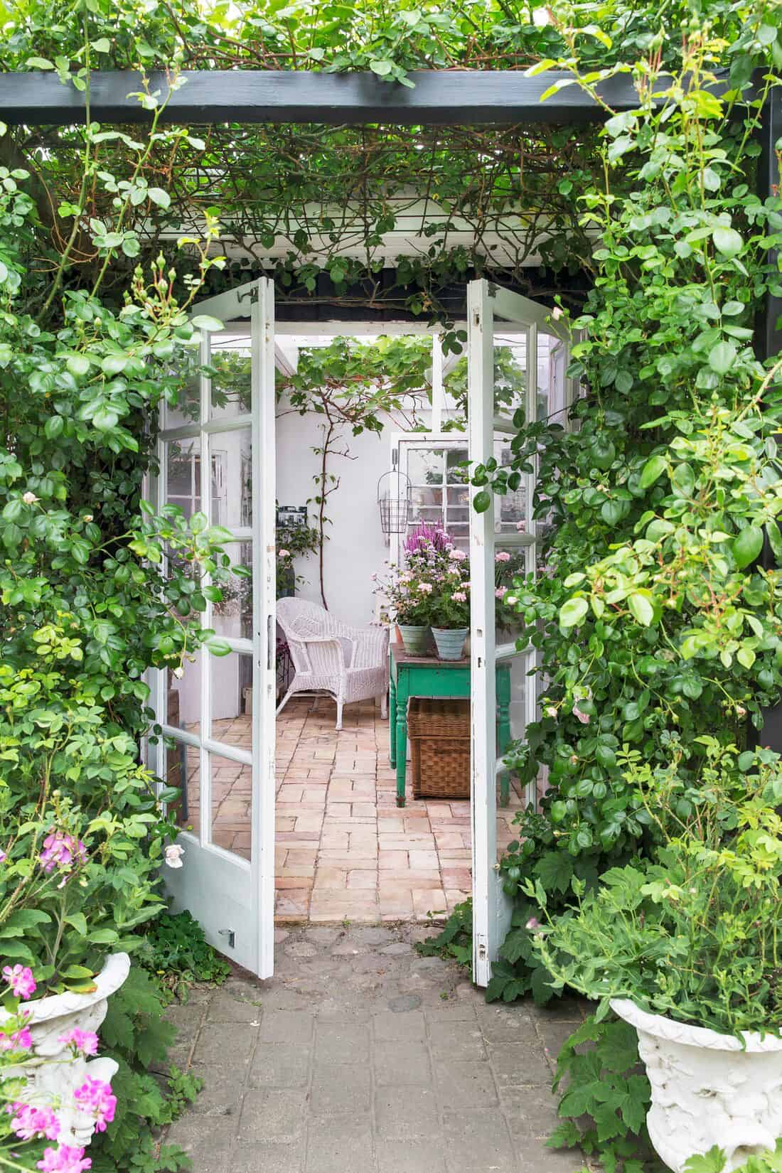 garden-entry-into-potting-shed