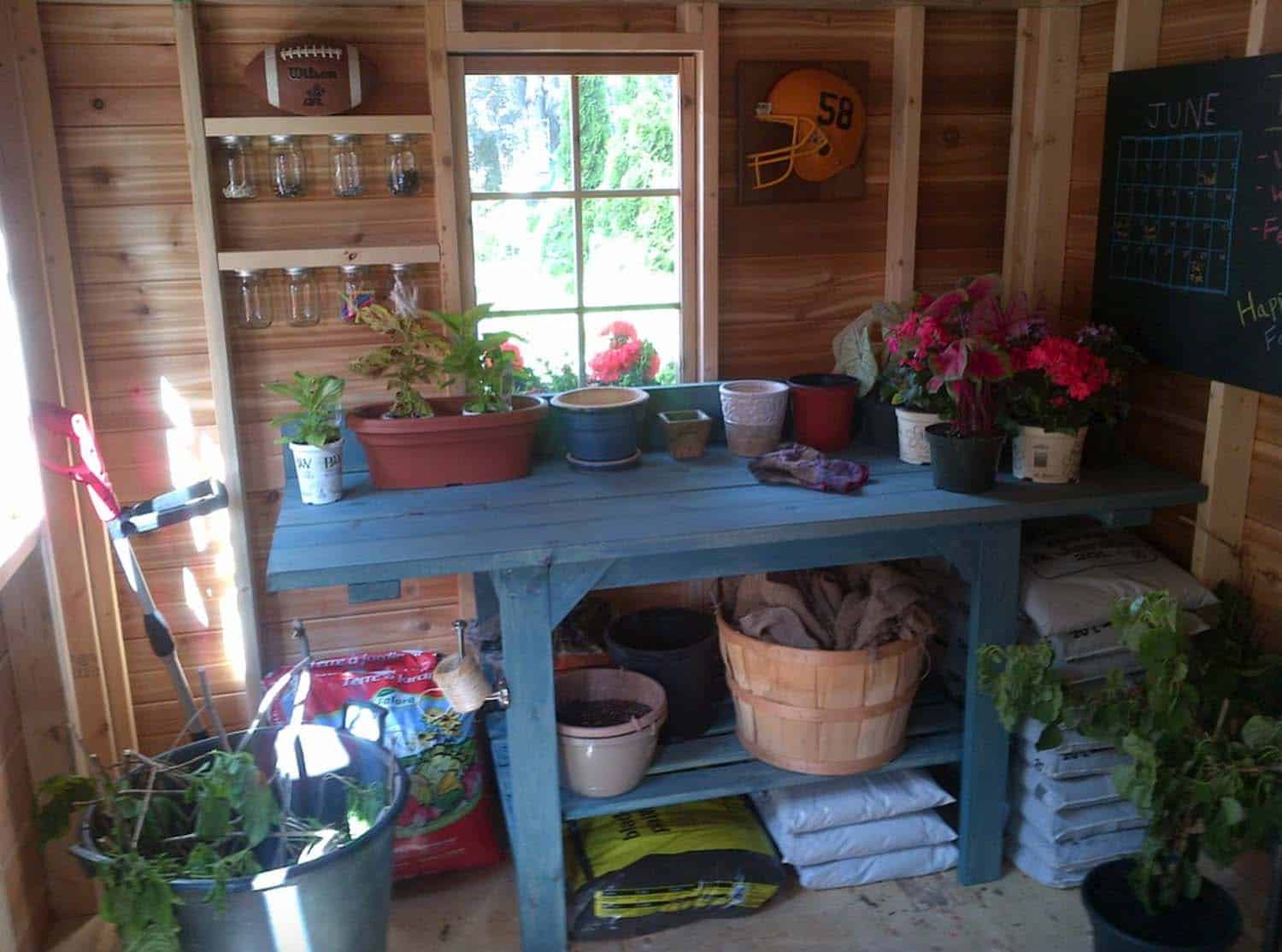 inspiring-potting-shed-storage-idea