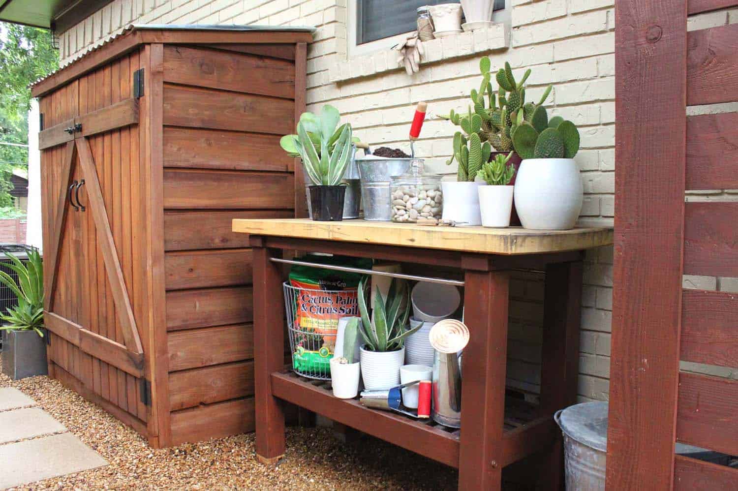 inspiring-potting-shed-storage-idea